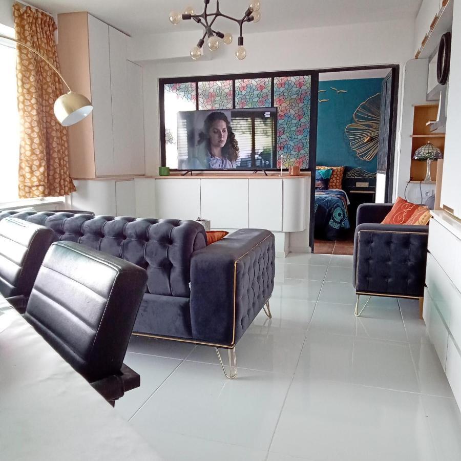 Liege Centre Mediacite Appartement Possible Parking Terrasse Immense 8Eme Pour 2 Personnes Luaran gambar
